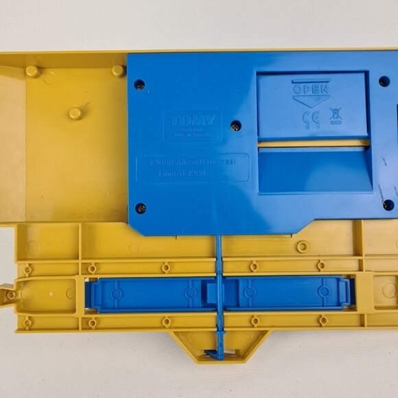 Tomy Train Station Platform Building–HO Compatible Scenery Lot-Accessories 717 - Picture 8 of 15